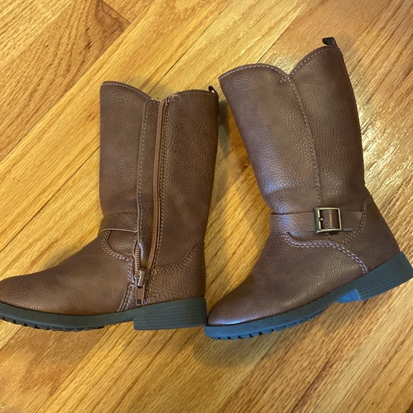 Oshkosh boots - Picture 2 of 4